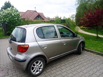 Sprzedam toyotę Yaris, 1,3vvti 