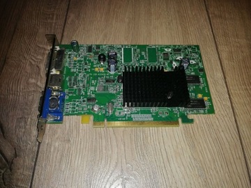 ATI 109-A33400-00 Radeon X300 128MB PCIe