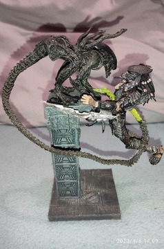Figurka Diorama Alien vs Predator 2005 mcfarlan