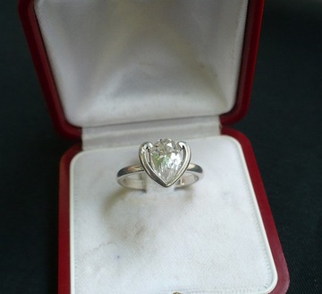 pierścionek srebrny z cyrkonią rozmiar 11-12