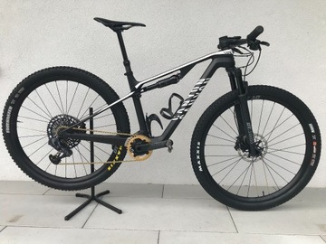 Canyon Lux CF SLX 9.0 DT LTD