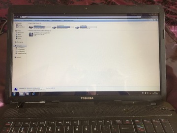 Laptop Toshiba C870 17,3 " AMD E na czeci