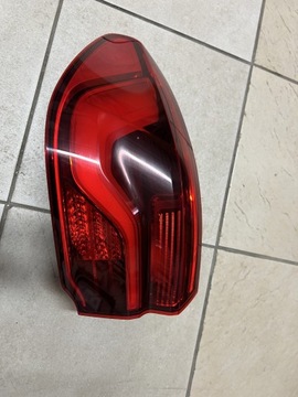 Lampa tył USA BMW X2 