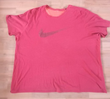 Czerwona koszulka Nike 4xl