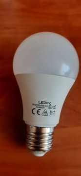 Żarówka LED 12-24V E27 800lm 4000K LEDING