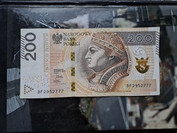banknot 200 zł seria BF z końcówka numeru 777