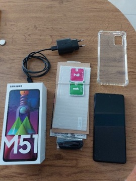 Samsung M51 black 128GB z całym zestawem