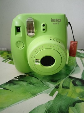 Aparat Instax zielony