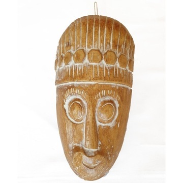 Ręcznie rzeźbiona maska plemienna II poł XX w