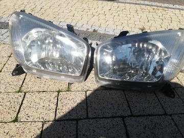 Reflektory lampy przód toyota rav 4 eu orginalne 