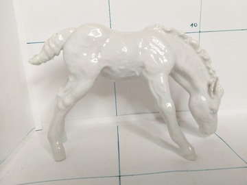 Figurka biały koń konik Schaubach Kunst 