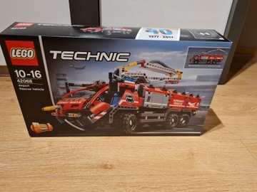 LEGO Technic 42068 Airport Rescue Vehicle 2017 rok