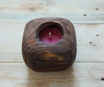 Drewniany świecznik ręcznie robiony + świeczka