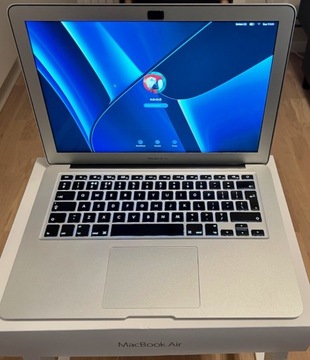 MacBook Air 2017 i5 8GB 256GB HDD