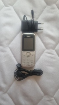 Nokia C1-01 komplet z ładowarką i słuchawkami