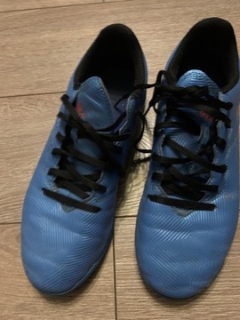 Buty piłkarskie halowe Adidas Messi r. 38