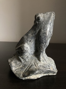 Żaba figura rzeźba 