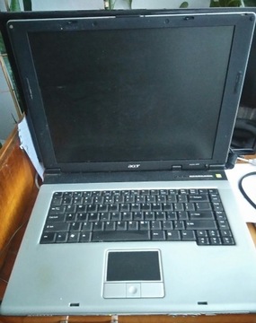 Stary laptop Acer aspire