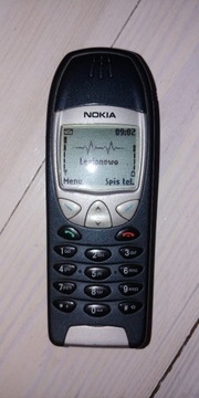 Telefon Nokia 6210 kultowy, niezniszczalny