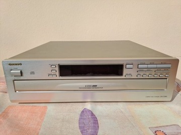 Zmieniarka Odtwarzacz CD Onkyo DX-C340