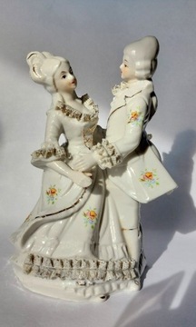 Porcelanowa figurka para koronka vintage