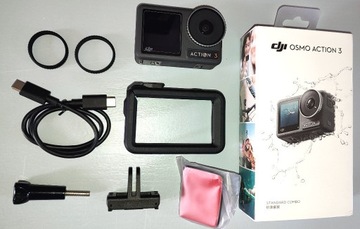 Kamera sportowa DJI OSMO Action 3 Standard Combo z dodatkami.