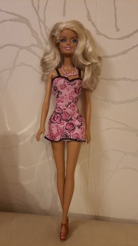 lalka barbie sukienka