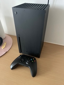 Xbox Series X zestaw, 2 pady i gry
