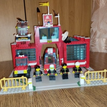 LEGO 6389 Fire Control Center CLASSIC TOWN 