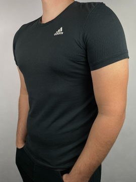 T-shirt Adidas M czarny