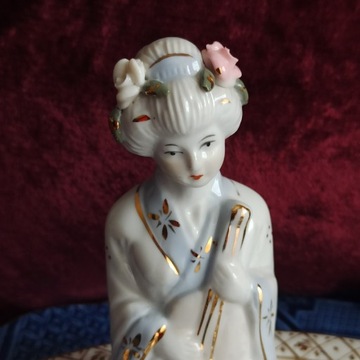 Figurka porcelanowa gejszy vintage gejsza