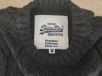 Sweter SuperDry M
