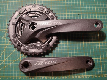 Grupa Shimano Altus 3x8