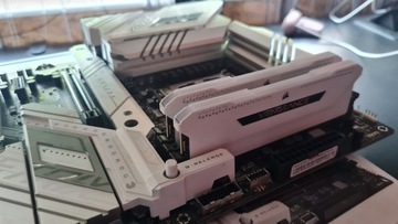 Pamięć RAM Corsair Vengeance DDR4 32 GB 3600MHz