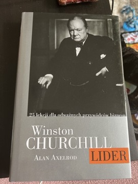 Winston Churchill lider Alab Axelrod