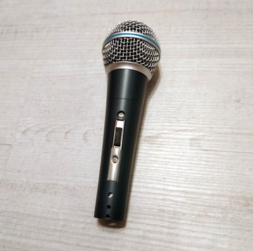 Mikrofon dynamiczny z wyłącznikiem