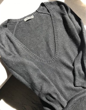 Sweter czarny Zara duży dekolt metaliczna nitka M