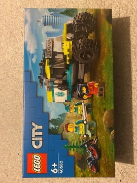 LEGO City 40582 Terenowa karetka z napędem 4x4