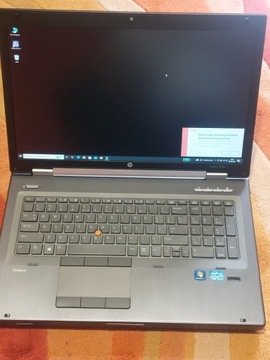 Laptop HP 8770w 17" 8GB RAM i5 FHD 
