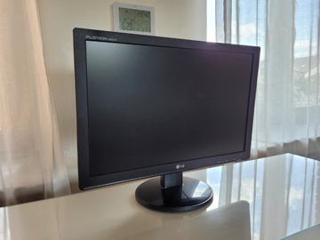 Monitor LG W2241S
