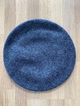 House wool wełniany beret ze zdobieniem