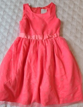 Śliczna różowa sukienka w rozmiarze 134
