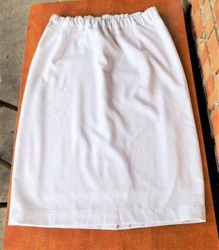 Klasyczna dopasowana spódnica ołówkowa XXL biała