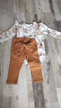 Komplet body + legginsy z kokardką r. 80