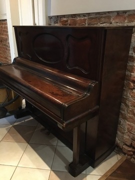 Pianino antyk vintage