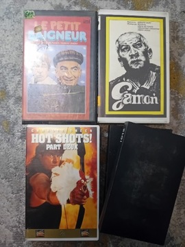 Pudełka z okładkami VHS Hot Shots Louis de Funes 