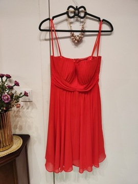 Czerwona elegancka sukienka rozm. 38
