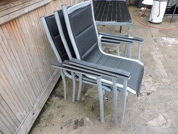 krzesła ogrodowe trzy szt