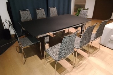 Stół i krzesła włoskiej firmy CALLIGARIS