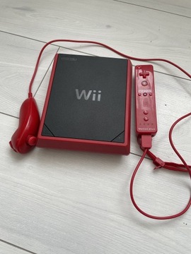 Nintendo wii mini czerwona + gry 